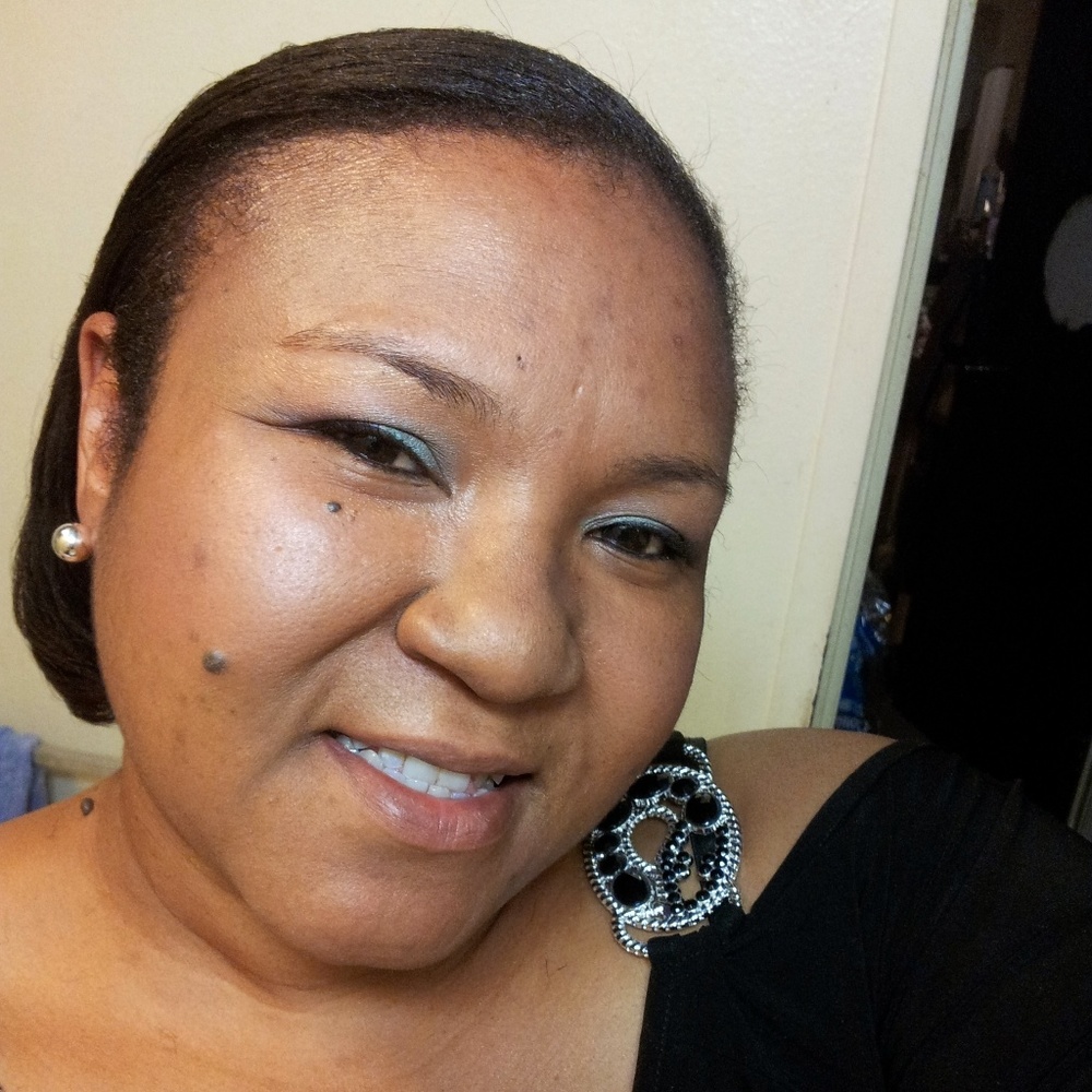 Meet your Posher, Sharon